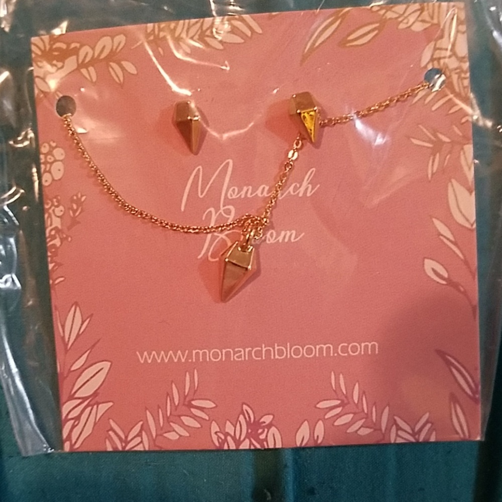 Monarch Bloom Gold Stud Earrings and Necklace Set